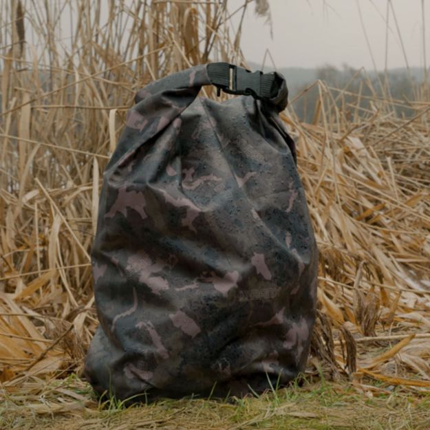 Delphin BANX Bag XL vodootporna torba za ribolovnu opremu dimenzija 70x50 cm